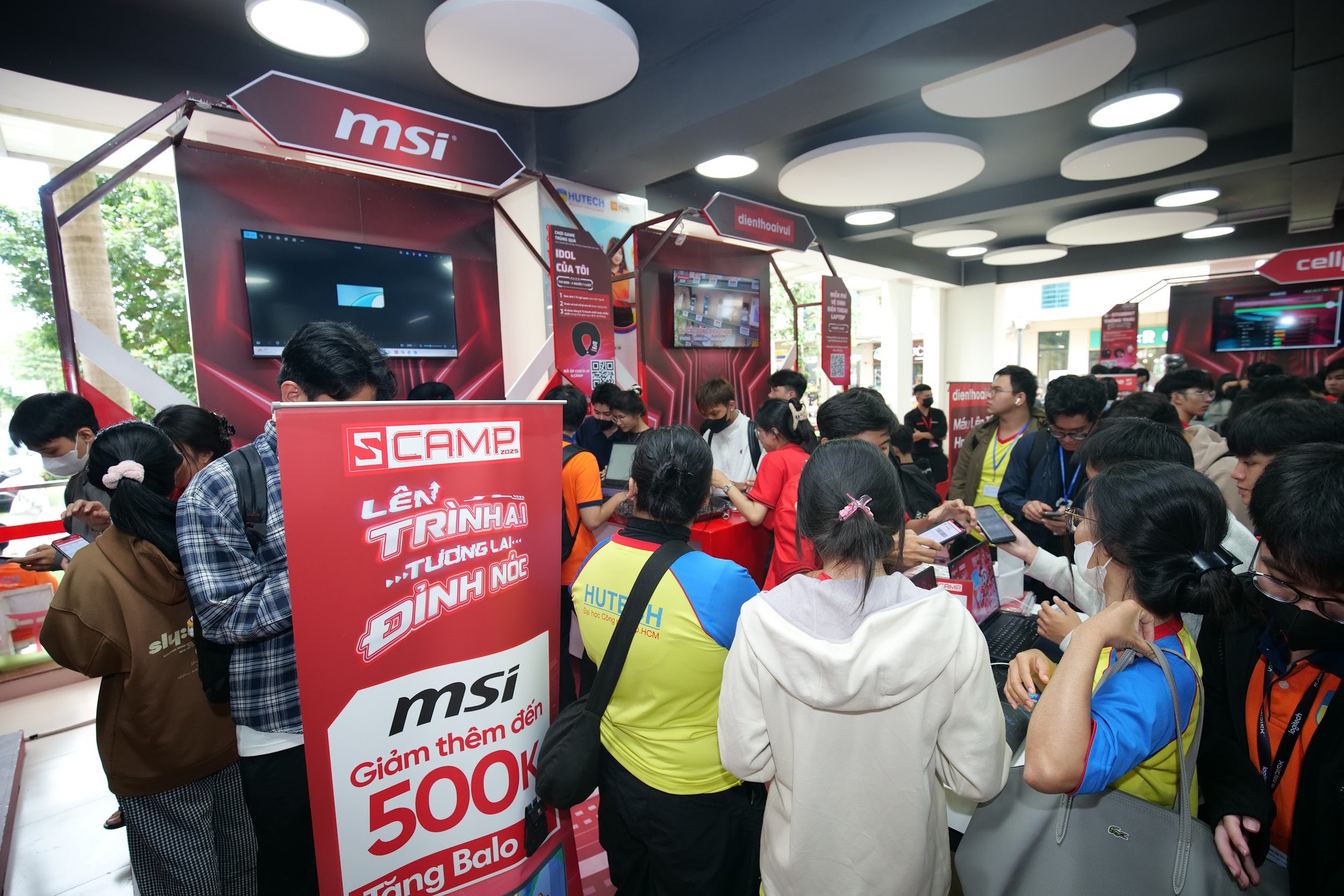 Chuỗi hoạt động S-Camp 2025 diễn ra tại gần 30 trường Đại học, nhiều hoạt động trải nghiệm A.I mới mẻ- Ảnh 2.