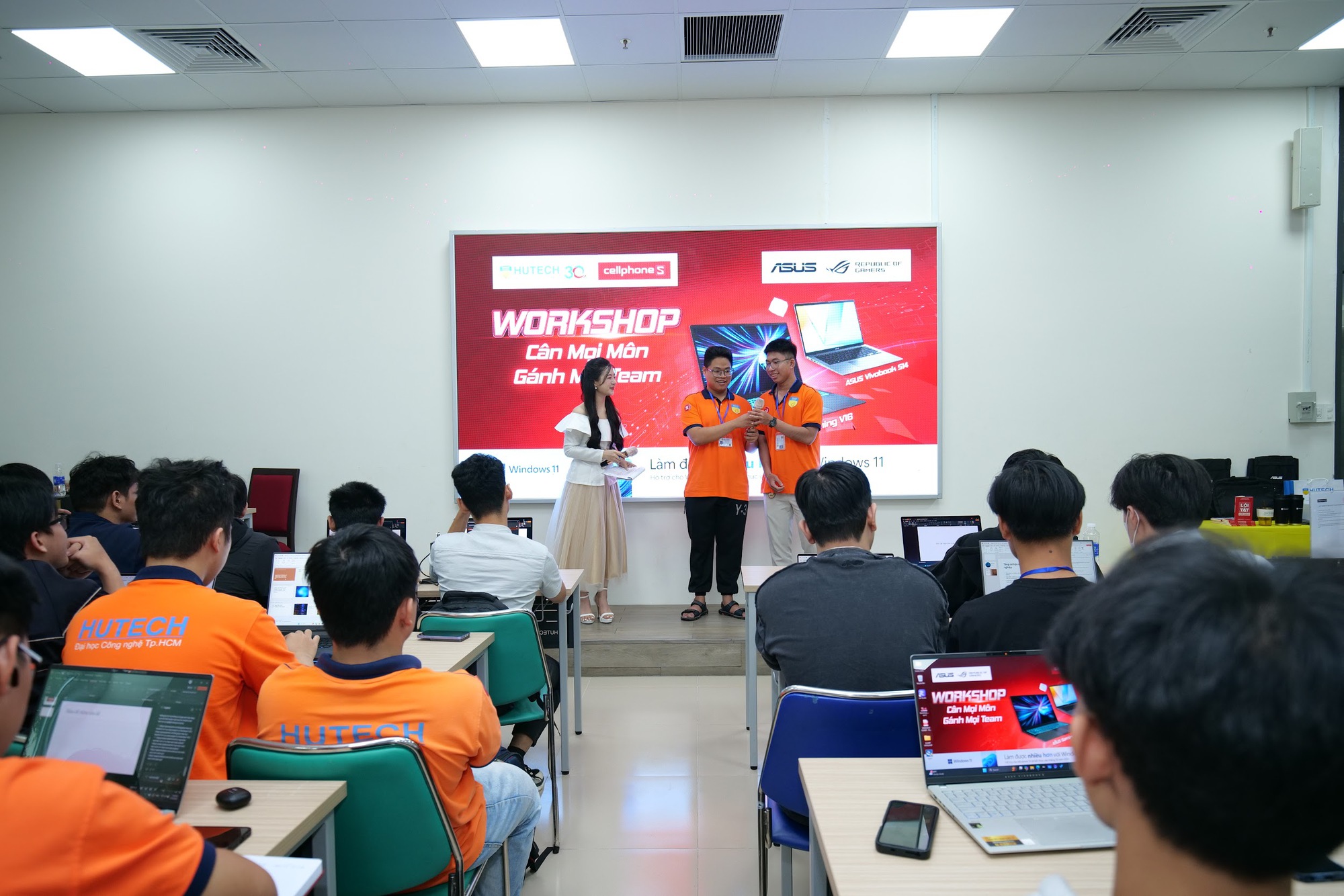 Chuỗi hoạt động S-Camp 2025 diễn ra tại gần 30 trường Đại học, nhiều hoạt động trải nghiệm A.I mới mẻ- Ảnh 5.