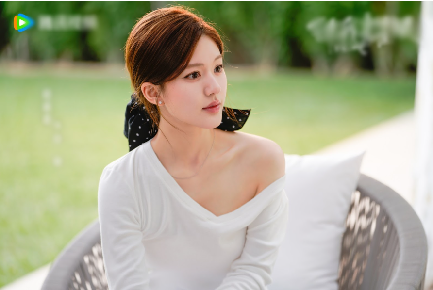 Hãy Để Tôi Tỏa Sáng: Triệu Lộ Tư chưa bao giờ đẹp sang đến thế, ngay cả anti fan cũng không dám chê- Ảnh 2.