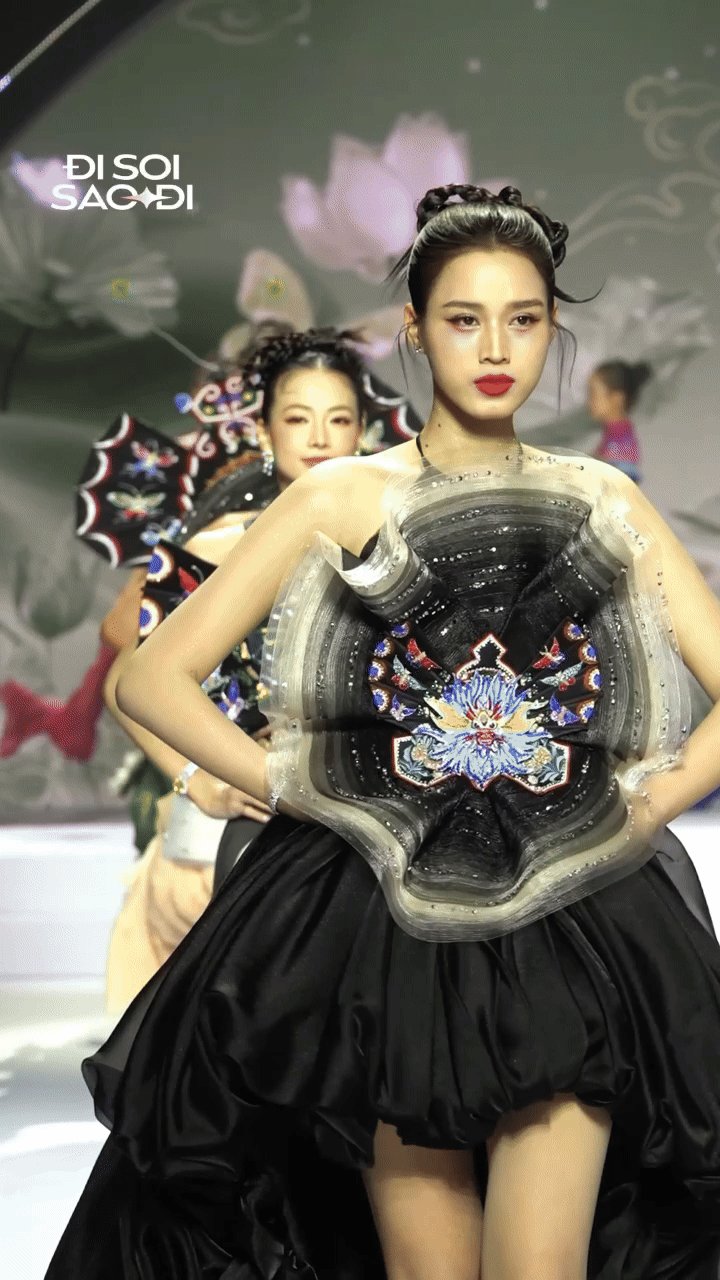 Tranh cãi thí sinh …