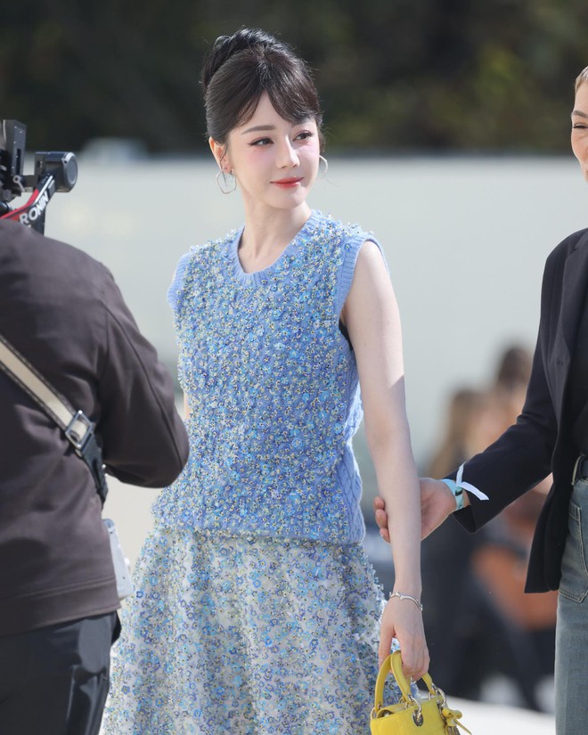 Show Dior gây hụt hẫng: Jisoo quay ngoắt 180 độ, Jimin 2 năm trở lại chưa đủ wow- Ảnh 8.