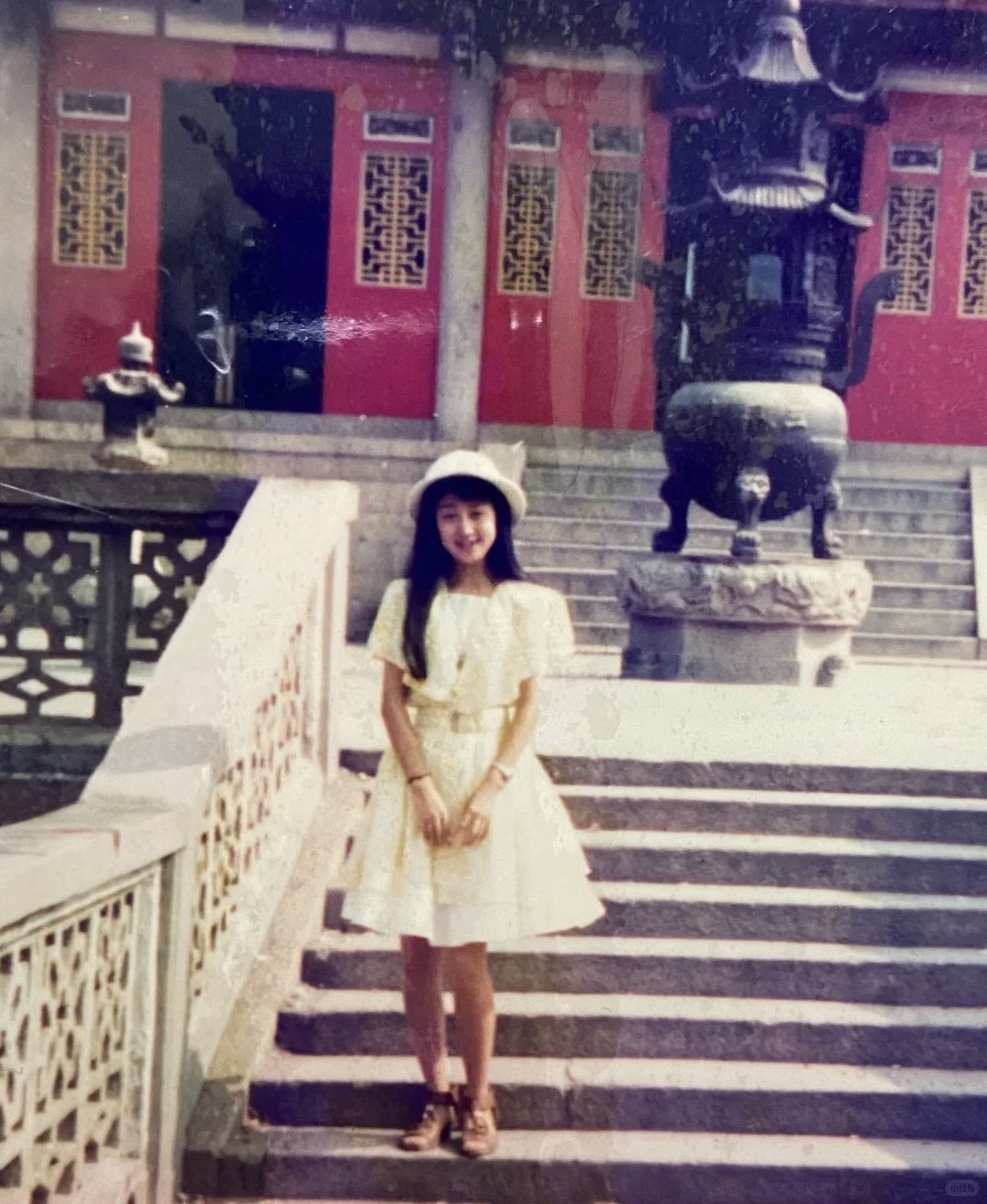 "Giảm sức mạnh của con tướng này giúp tôi": Dân mạng tuyên bố khi xem ảnh 2 mẹ con cách nhau vài chục năm- Ảnh 5.