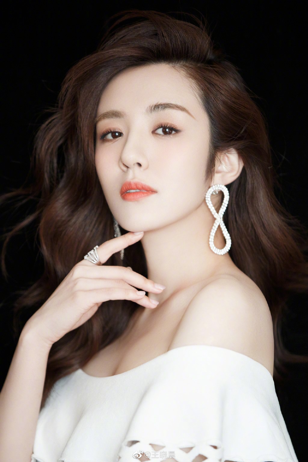 Nữ diễn viên khiến Hồ Ca nôn thốc nôn tháo khi đóng cảnh hôn- Ảnh 1.