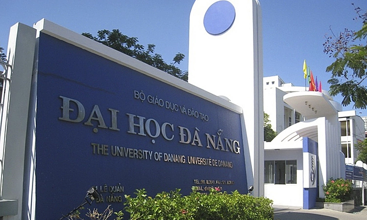 Một ngôi trường ở miền Trung lần đầu tiên lọt danh sách đại học tốt nhất thế giới: 8 khuôn viên và hàng chục tòa nhà KTX!- Ảnh 1.