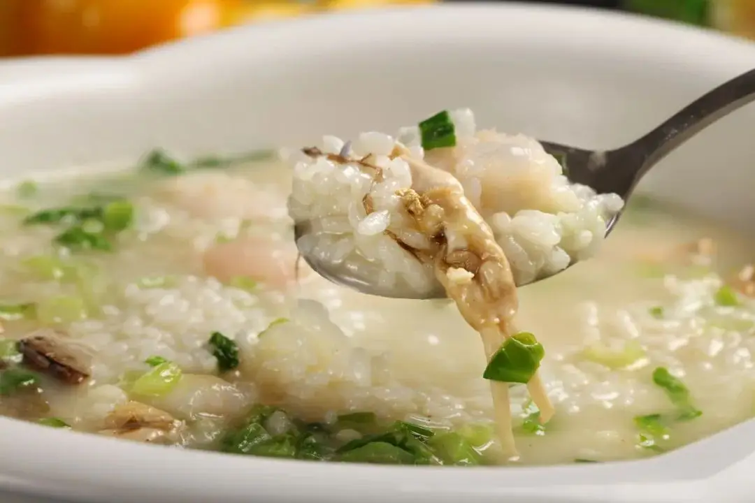 Vì sao không nên thường xuyên ăn cơm chan canh?- Ảnh 1.