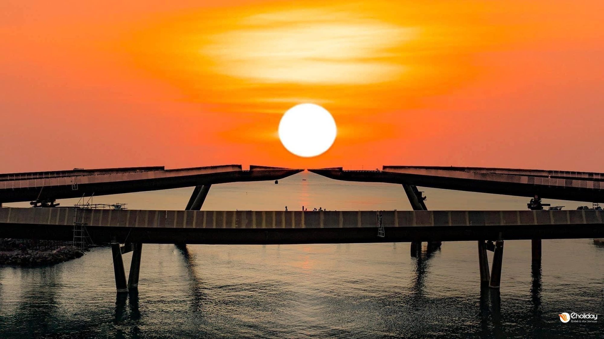 1 nơi ở Việt Nam được tạp chí Mỹ đánh giá đẹp hơn cả Maldives và Bali: Tổng thu du lịch hơn 30.000 tỷ đồng, biển xanh như ngọc khiến khách Tây mê tít- Ảnh 5.