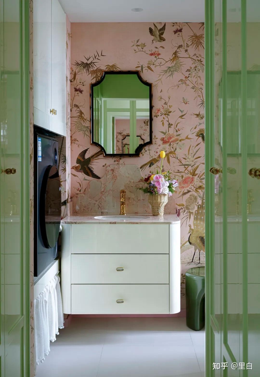 Người phụ nữ U50 sống một mình trong căn hộ 65m²: Nghỉ hưu rồi mới thấy cuộc đời nở hoa!- Ảnh 9.