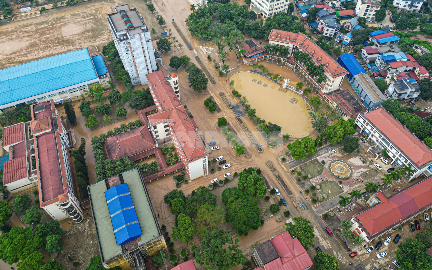 Trường Đại học sư phạm đề nghị Công an xác minh thông tin tăng giá cơm sinh viên ngày lũ- Ảnh 2.