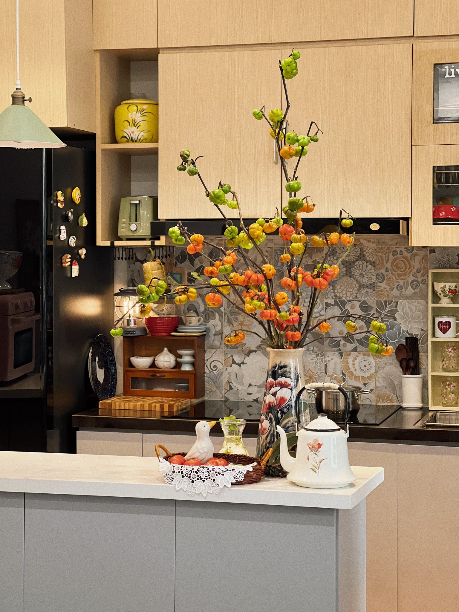 Căn bếp 6m&sup2; trong chung cư 70m&sup2; của mẹ 8X ở H&agrave; Nội: Nhỏ th&ocirc;i nhưng khiến ai cũng muốn dọn nh&agrave; v&agrave; nấu ăn ngay lập tức- Ảnh 3.