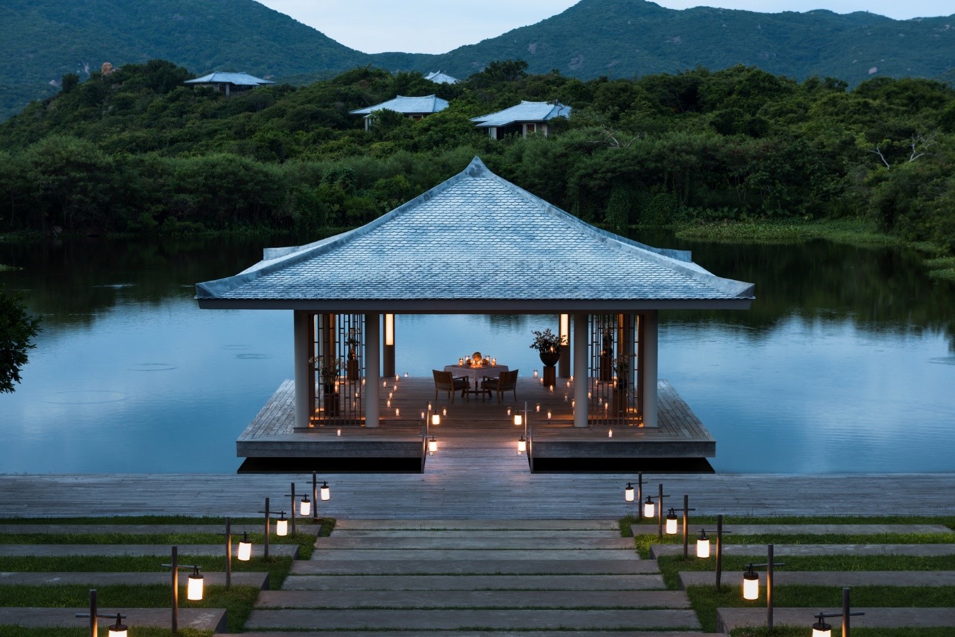 Lần đầu tiên 13 khách sạn, resort Việt Nam lần đầu được vinh danh Michelin Key: Khách sạn duy nhất sở hữu 3 nhà hàng đạt sao Michelin tiếp tục đứng đầu danh sách- Ảnh 2.