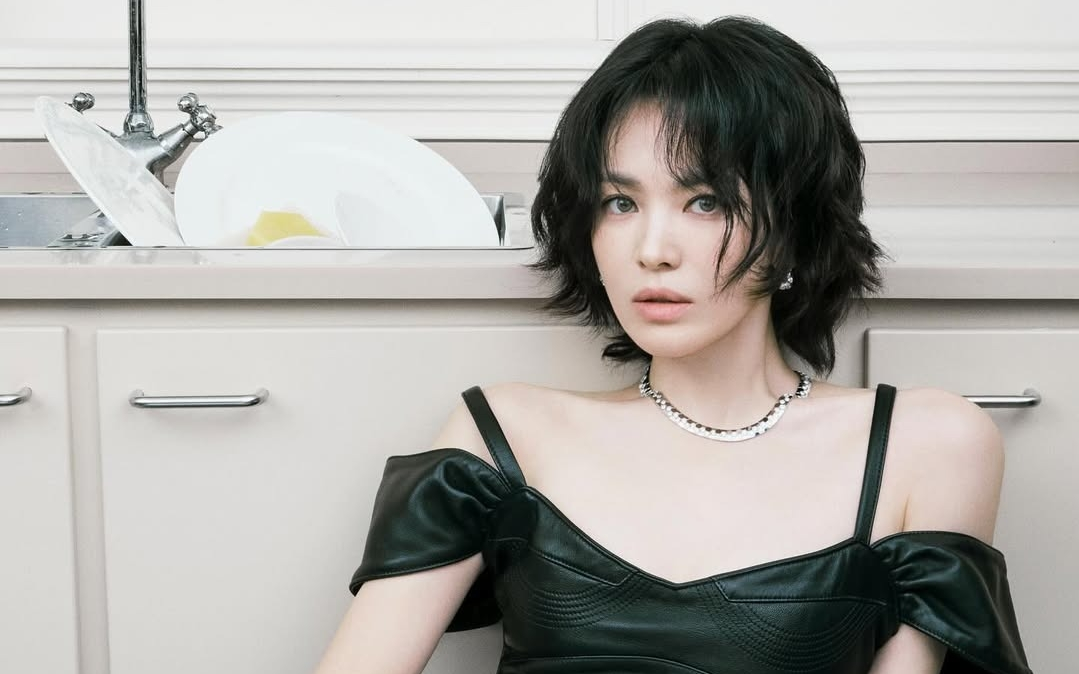 Song Hye Kyo lần đầu công khai gọi bạn diễn là người yêu