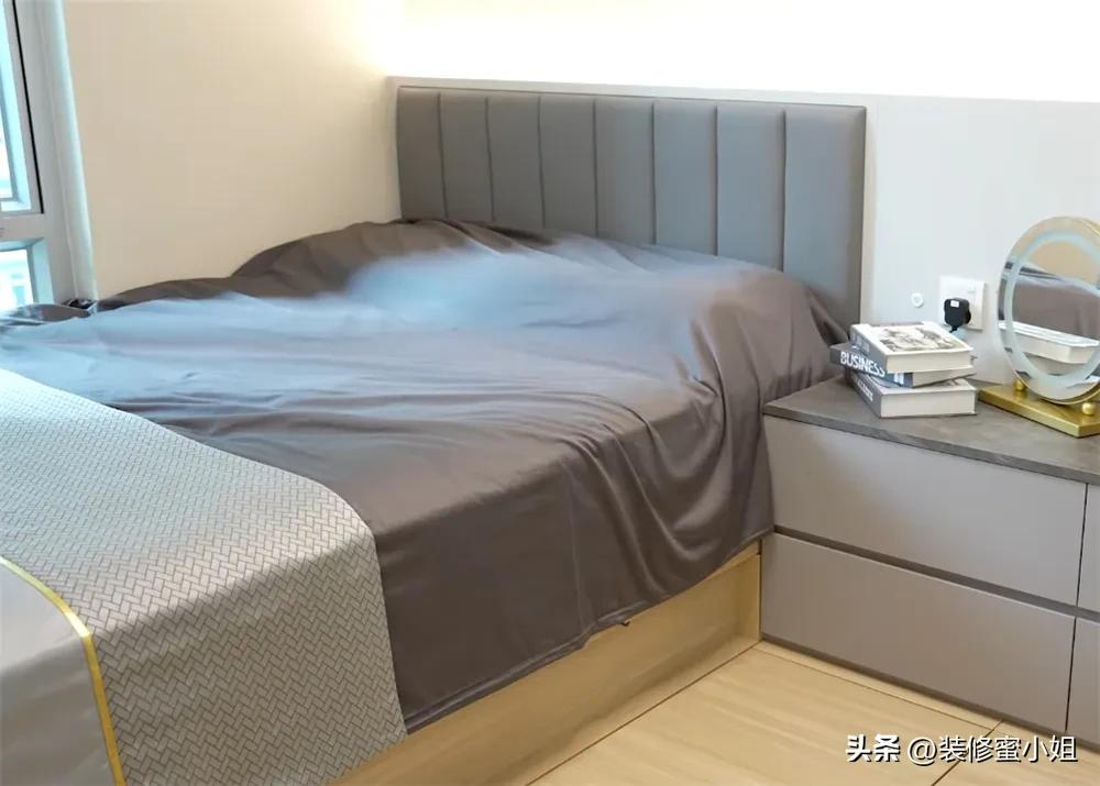 Từ căn hộ 34m², cặp vợ chồng khéo cải tạo thành nhà hai phòng ngủ, ai xem cũng thốt lên: “Không thể tin nổi!”- Ảnh 12.