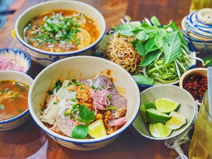 Thói quen ngược đời của người Việt: Ăn trưa tiết kiệm, ăn tối hào phóng, sẵn sàng chi hơn 500k/người cho trải nghiệm xứng đáng- Ảnh 3.