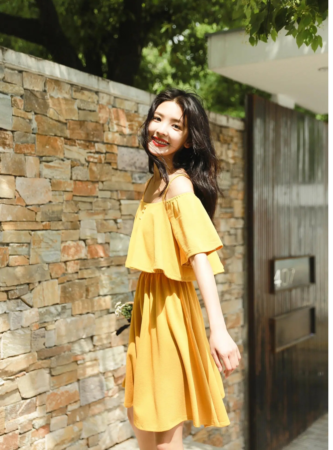 Hot girl Taobao một thời nỗ lực lấn sân mảng thời trang, nay thành đại sứ thương hiệu xa xỉ- Ảnh 8.