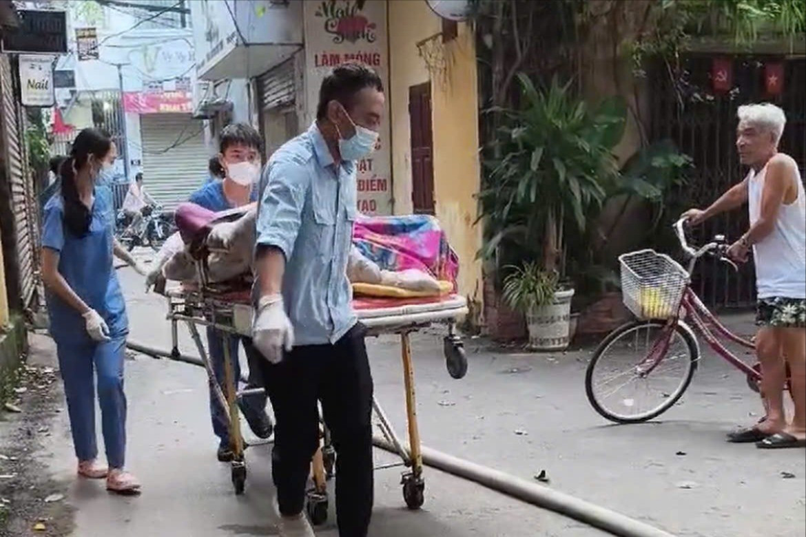 Danh tính 5 người tử vong trong vụ cháy nhà ở phố Kim Hoa- Ảnh 1.