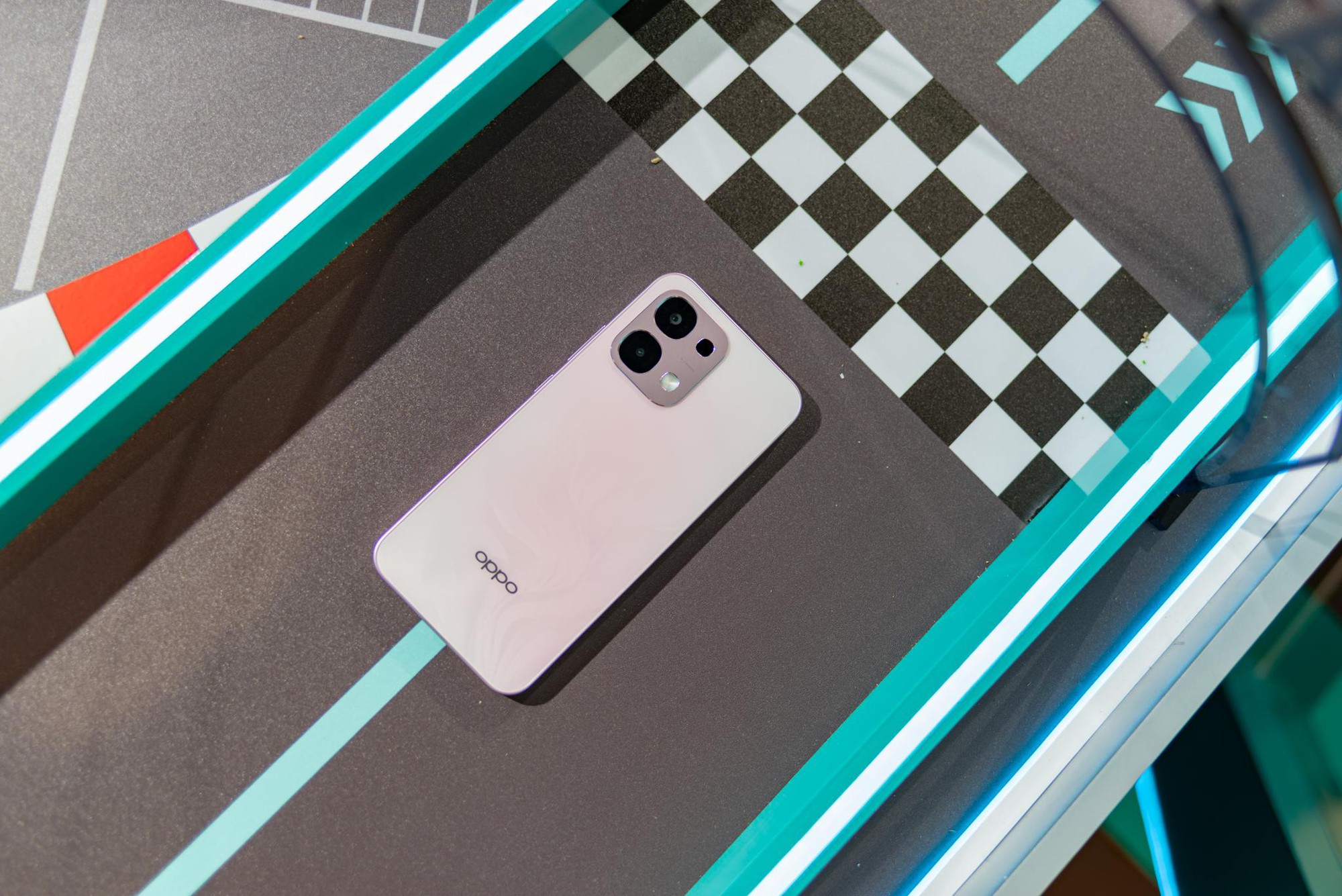 MONO cùng OPPO A6 Pro Series chinh phục thử thách tại “Đấu trường tốc độ”, bùng nổ Năng lượng King thật!- Ảnh 1.