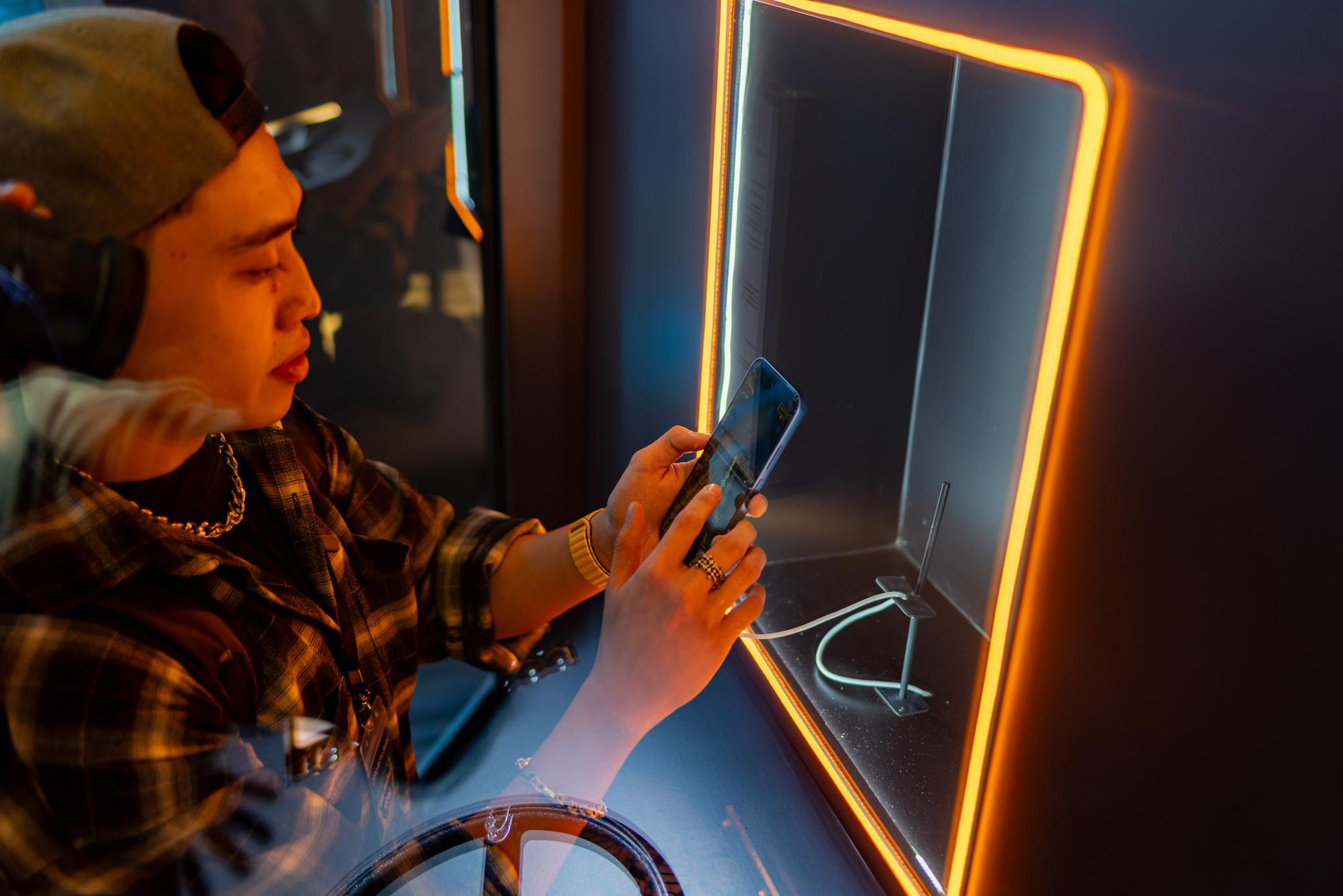 MONO cùng OPPO A6 Pro Series chinh phục thử thách tại “Đấu trường tốc độ”, bùng nổ Năng lượng King thật!- Ảnh 3.