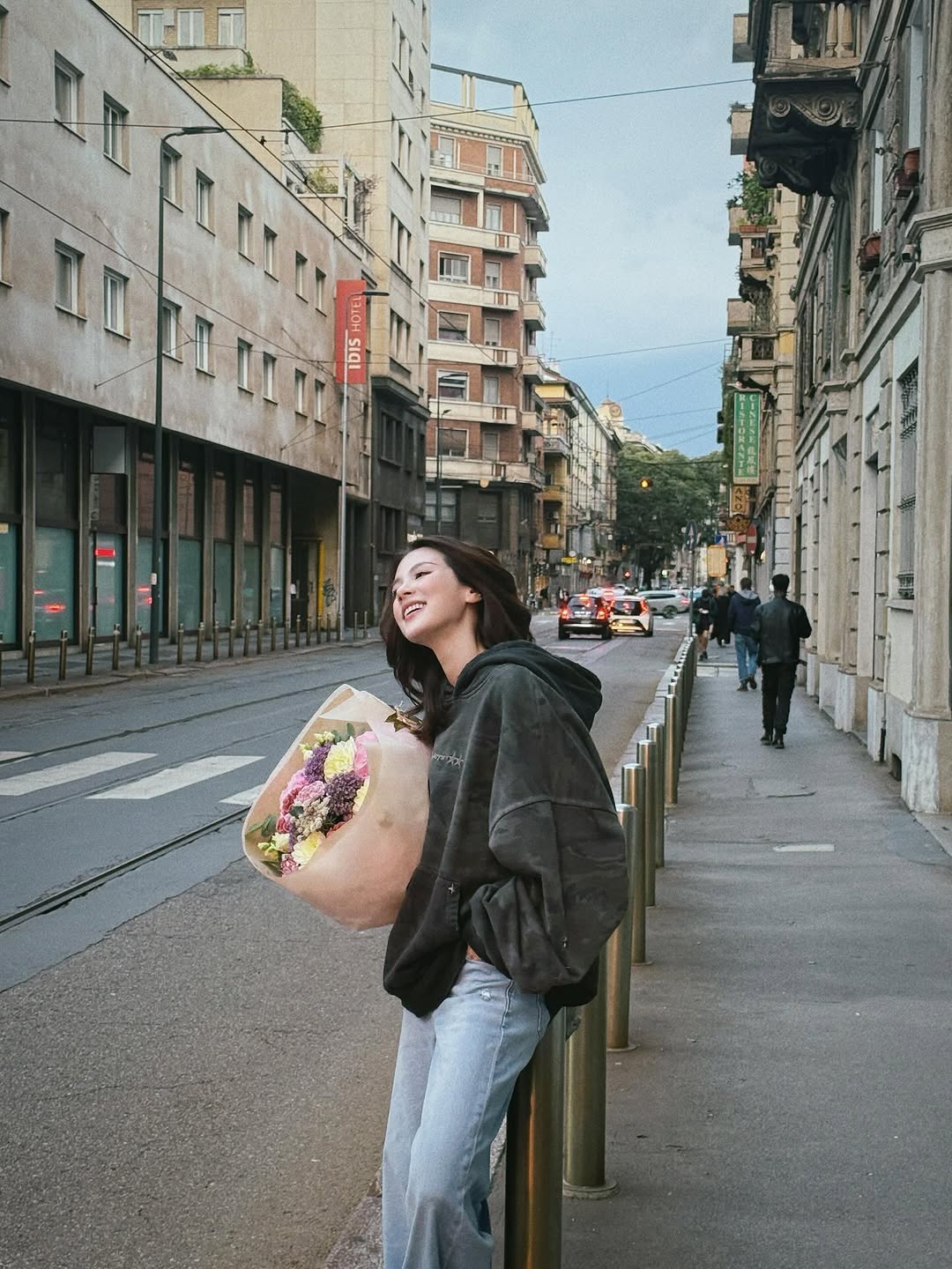 Ông trời cũng phải ngẩn ngơ trước visual Baifern Pimchanok, style sành điệu cạn từ để khen- Ảnh 1.