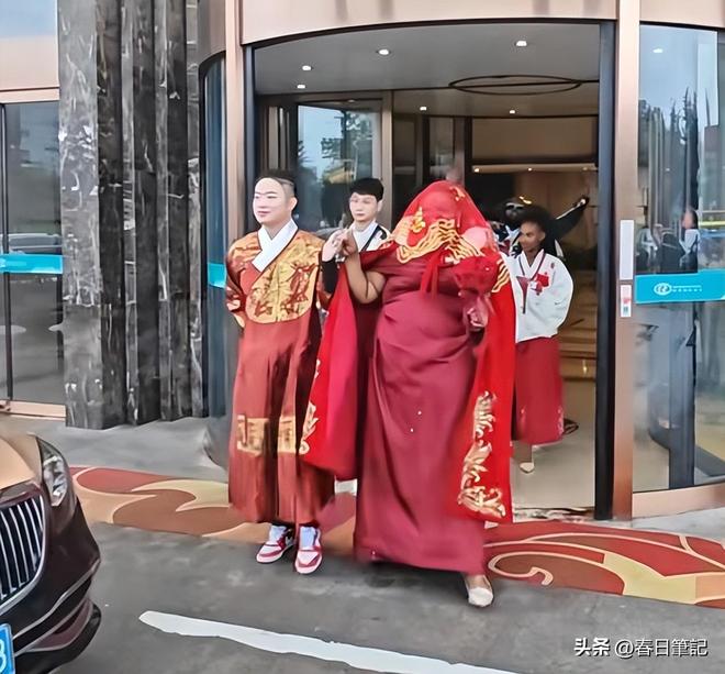 Nữ đại gia 47 tuổi mang 3,7 tỷ đồng, 1 chiếc ô tô và 1 căn nhà để cưới chàng trai 27 tuổi, phản ứng của bố mẹ chú rể gây bất ngờ- Ảnh 3.