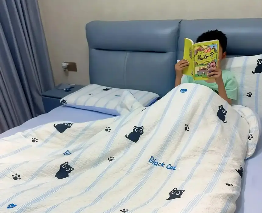 Khoe con trai lớp 1 là "thiên tài", bà mẹ bị netizen phản dame: "Thôi tỉnh đi, lớp nào chả có vài chục thiên tài như thế!"- Ảnh 1.