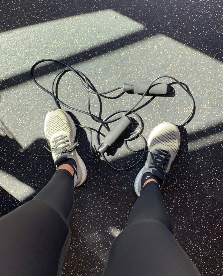 Dân văn phòng U40 giữ dáng "khoe re" nhờ 1 bài cardio 20 phút mỗi ngày- Ảnh 1.