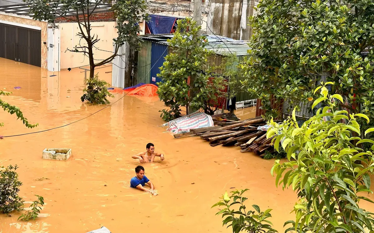 Mưa lũ sau bão số 11 làm 1.577 nhà bị thiệt hại, hư hỏng- Ảnh 1.