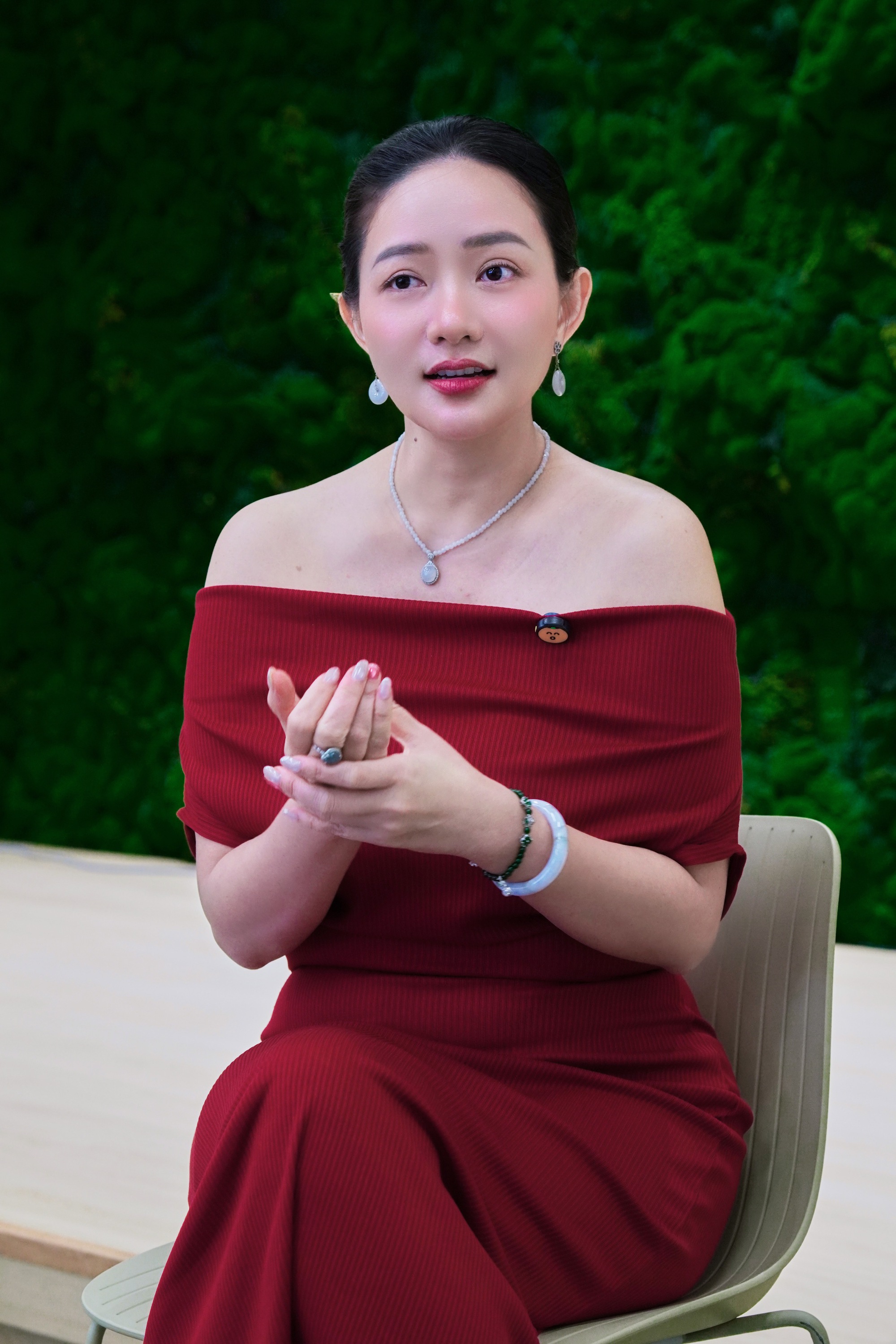 Mỹ nhân Việt được chồng đại gia hơn 26 tuổi trao tài sản hàng trăm tỷ bật khóc: 