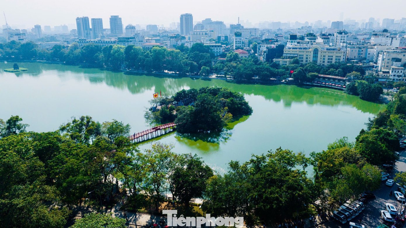 Sắc thu dịu dàng phủ khắp Hà Nội khiến lòng người đắm say- Ảnh 5.