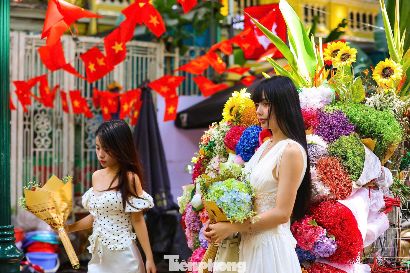 Sắc thu dịu dàng phủ khắp Hà Nội khiến lòng người đắm say- Ảnh 17.
