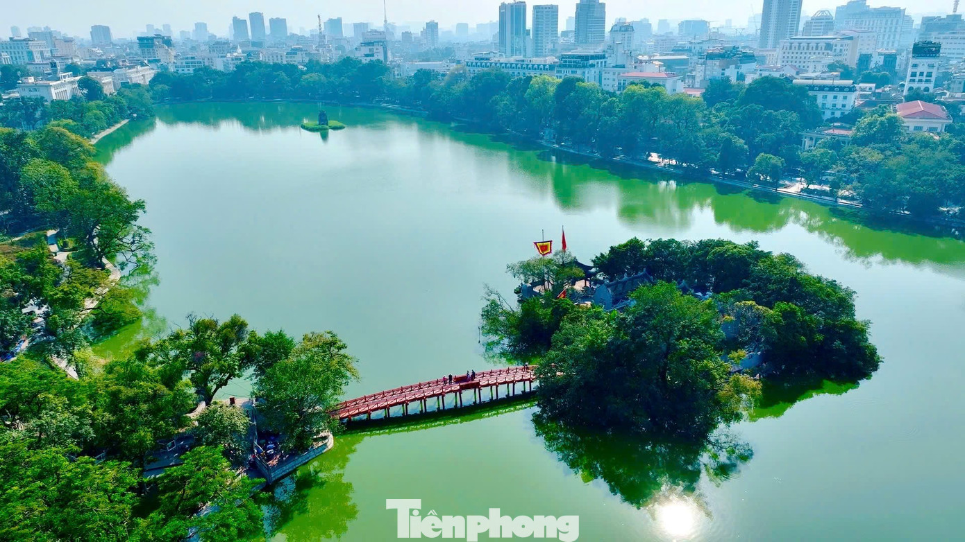 Sắc thu dịu dàng phủ khắp Hà Nội khiến lòng người đắm say- Ảnh 6.