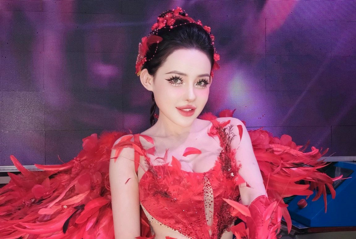 Ngân 98 thổi phồng thuốc giảm cân: "Thách thức mọi cơ địa, uống vào là da bọc xương"- Ảnh 3.