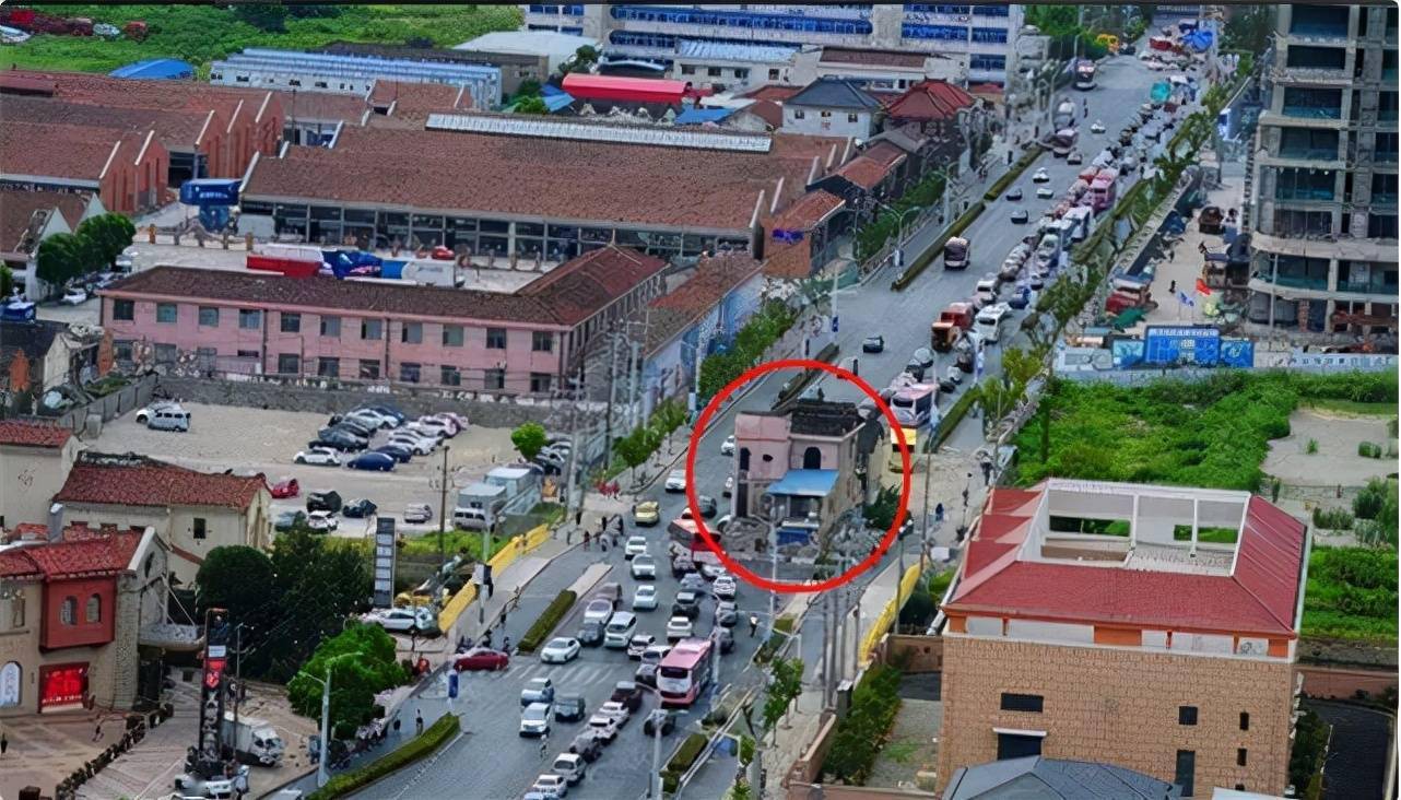 Đòi 350 tỷ và 6 căn nhà, chê 10 tỷ tiền đền bù, chủ nhân ngôi nhà 3 tầng "lỗ đậm" sau 14 năm: Cái kết ngậm ngùi- Ảnh 4.