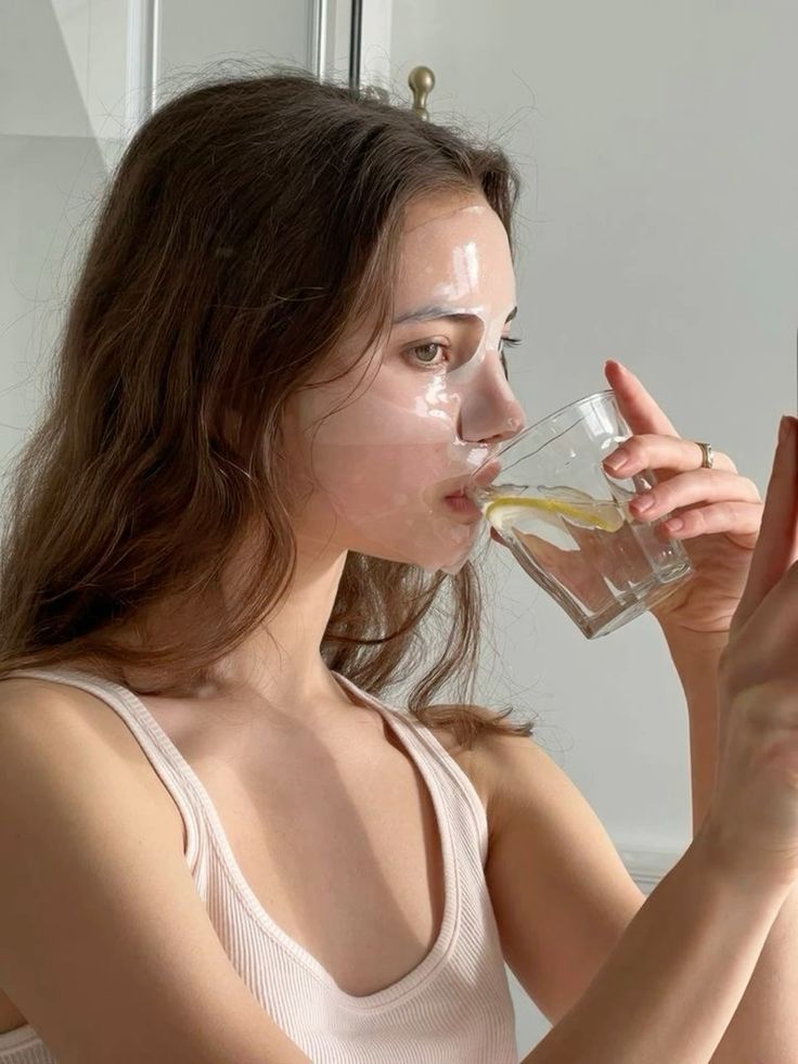 5 bài tập giúp mặt thon gọn, mỗi ngày 5 phút là 2 tuần có ngay gương mặt V-line!- Ảnh 1.