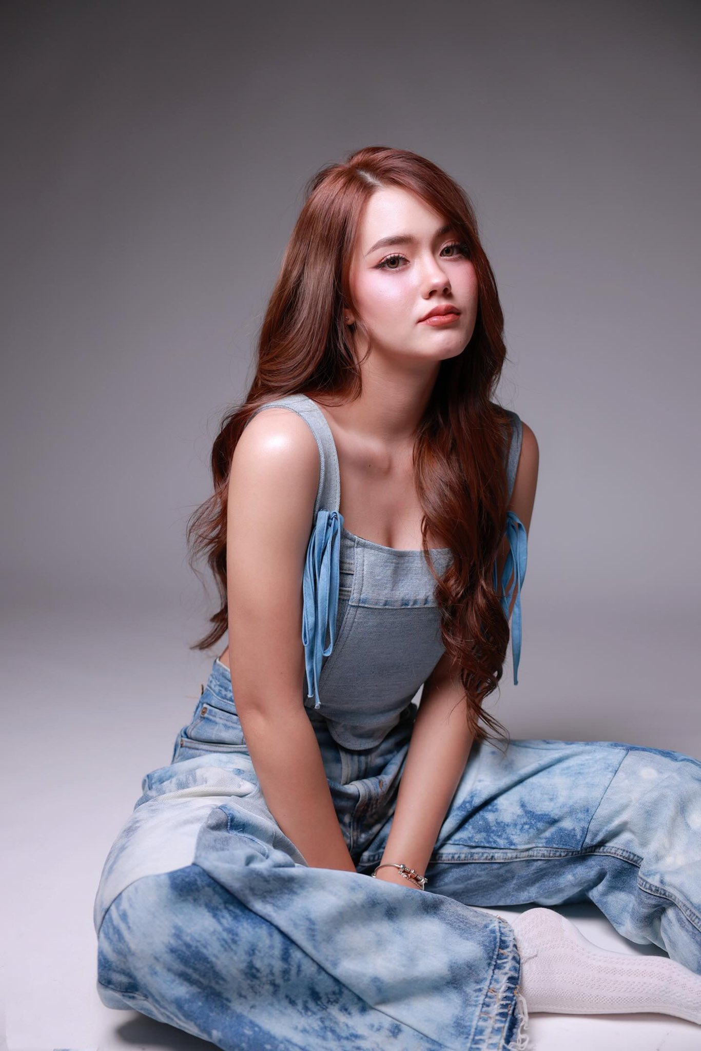 Chỉ cần lên đồ gợi cảm là mỹ nhân này khiến vạn người say mê: Đẹp không để đâu cho hết, sợ lụy đừng dính vào- Ảnh 2.