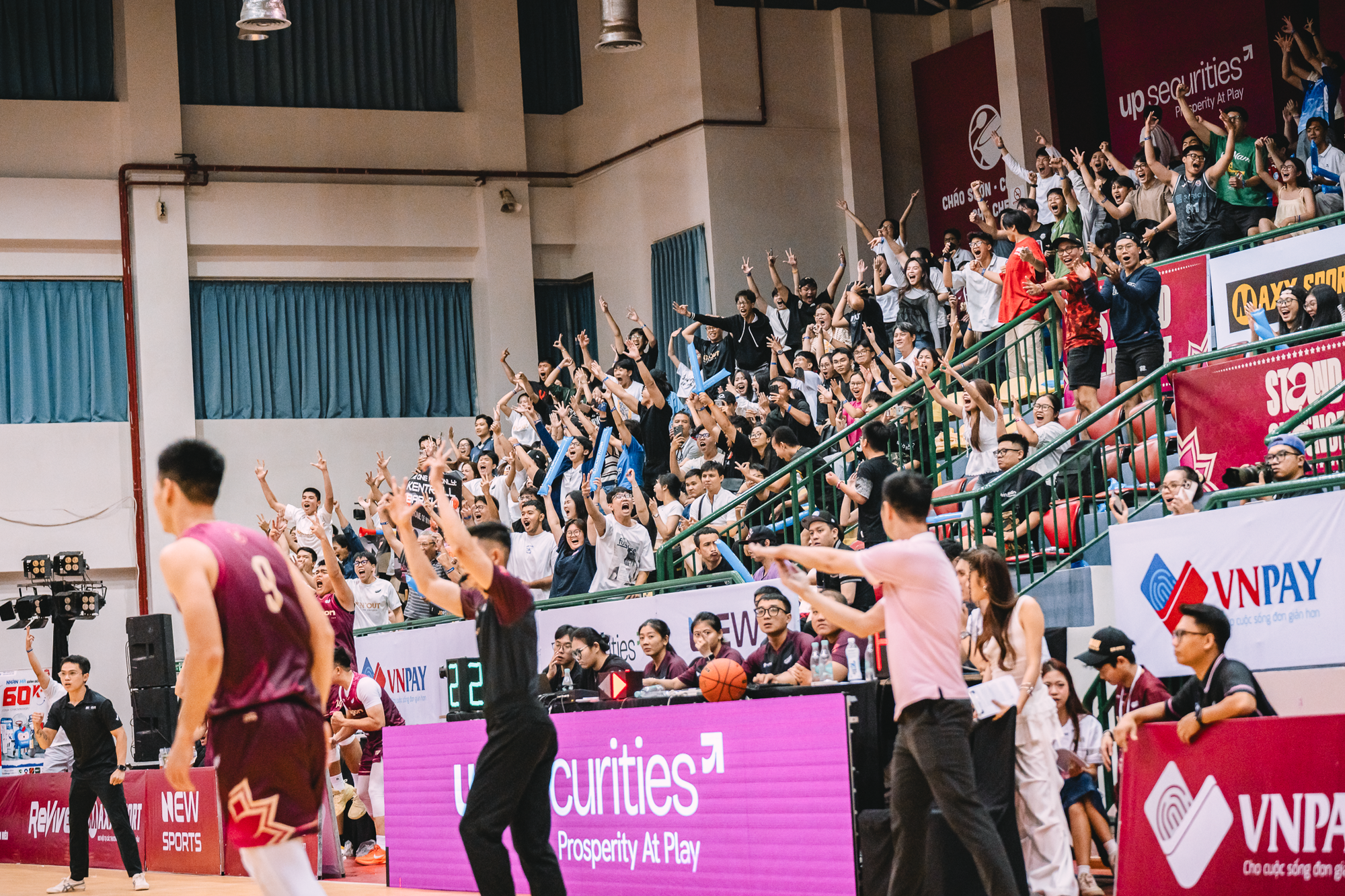 Quán quân Rap Việt Seachains trình diễn bùng nổ tại chung kết Saigon Pro-am Basketball Cup 2025- Ảnh 4.
