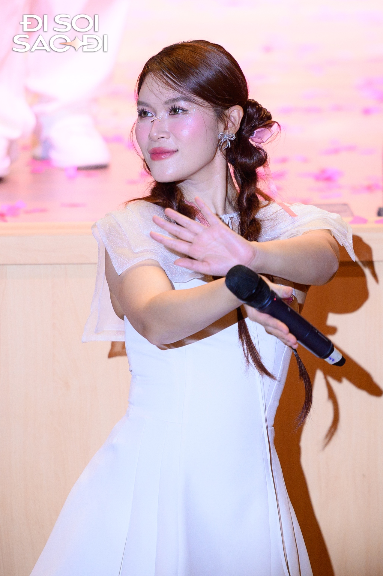 Ngọc Thanh Tâm công khai thân mật với 