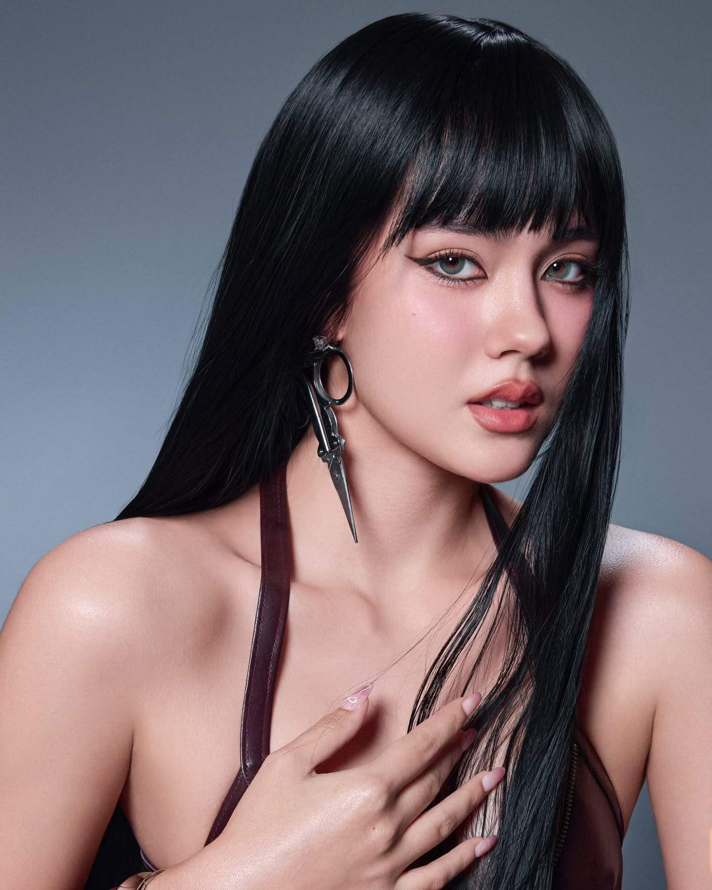 Chỉ cần lên đồ gợi cảm là mỹ nhân này khiến vạn người say mê: Đẹp không để đâu cho hết, sợ lụy đừng dính vào- Ảnh 1.