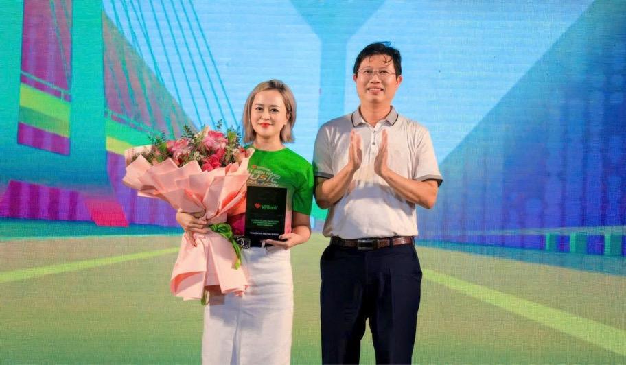 ISAAC, MONO bùng nổ tại đêm nhạc Prime Night - VPBank Đất Sen Hồng Music Marathon 2025- Ảnh 9.