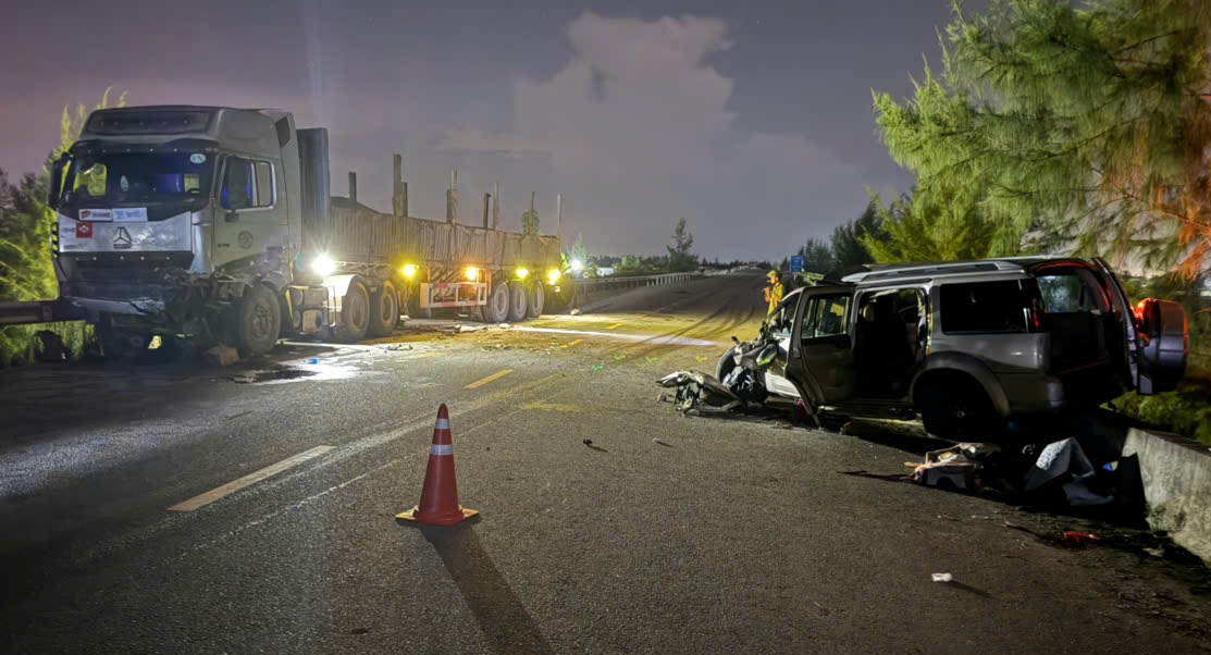 Bé gái 11 tháng tuổi trong vụ tai nạn trên đường từ Quảng Ngãi đi Đà Nẵng khám bệnh đã tử vong- Ảnh 1.