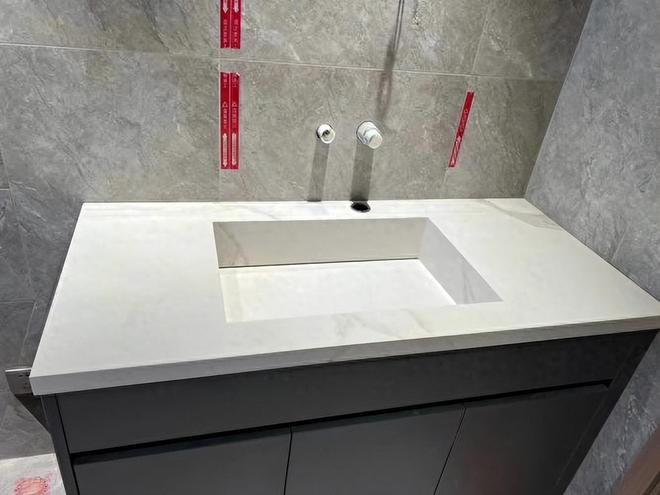 3 thiết kế tụt trend thảm hại- Ảnh 1.