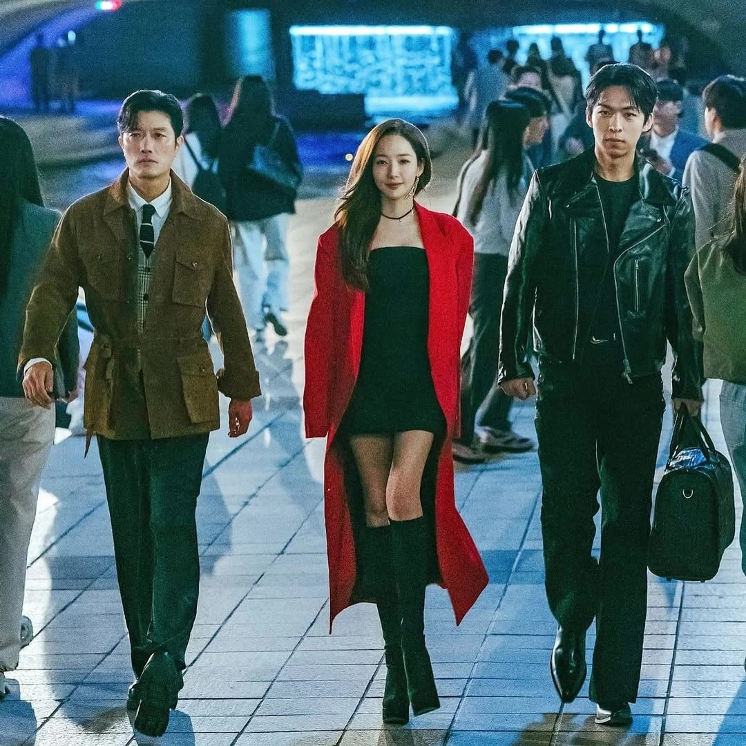 Song Joong Ki - Park Min Young cùng ngã ngựa: Không có Netflix, phim Hàn khó sống- Ảnh 2.