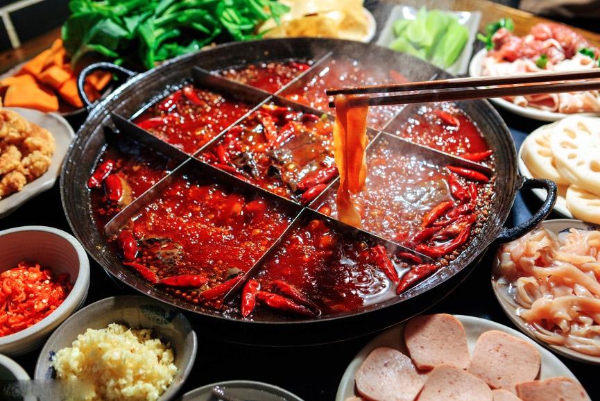 Món bán đầy vỉa hè Việt lên đài Hàn Quốc, một suất 3-4 người ăn, du khách nhận xét: 