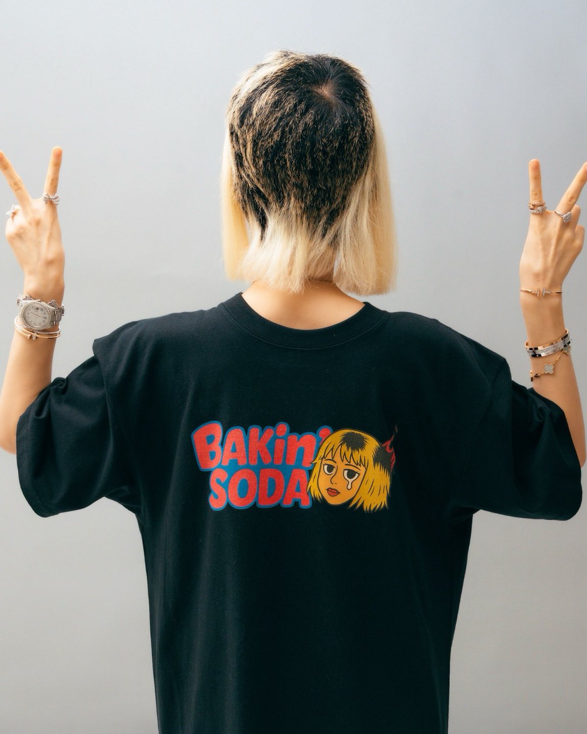 Nữ DJ suy sụp bật khóc, tóc rụng mảng lớn- Ảnh 4.
