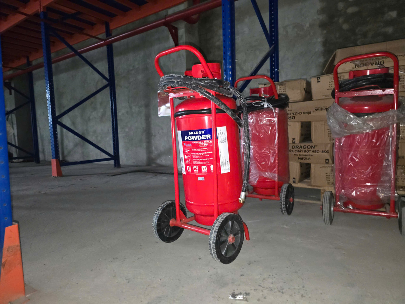 Bán 3 triệu bình chữa cháy giả ra thị trường, thu 1.000 tỷ đồng- Ảnh 2.