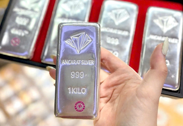 Giá bạc trong nước lập kỷ lục mới- Ảnh 1.