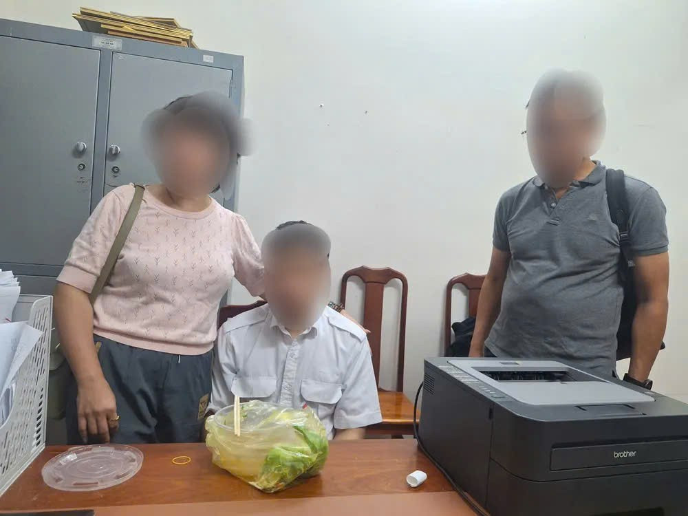 "Bắt cóc online" tấn công giới trẻ: Sở GD&ĐT TPHCM ra thông báo khẩn- Ảnh 1.