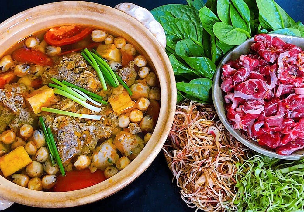 Món bán đầy vỉa hè Việt lên đài Hàn Quốc, một suất 3-4 người ăn, du khách nhận xét: 