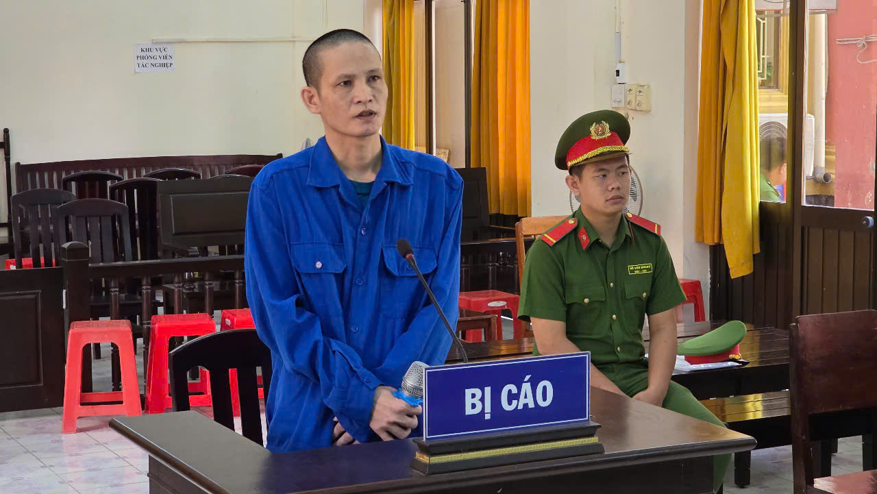 Từ 2 con gà con đến 14 năm tù- Ảnh 1.