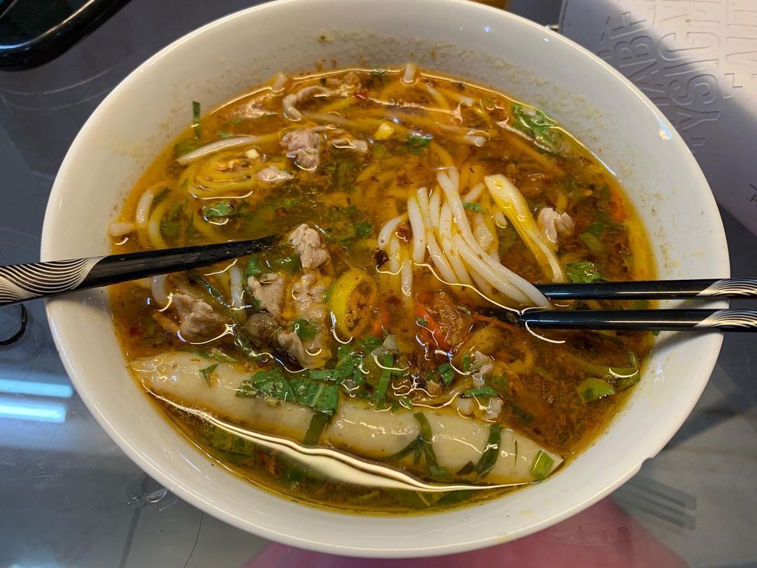 Hari Won từ hồi trẻ đến khi làm vợ Trấn Thành chỉ si mê món rẻ bèo này- Ảnh 3.