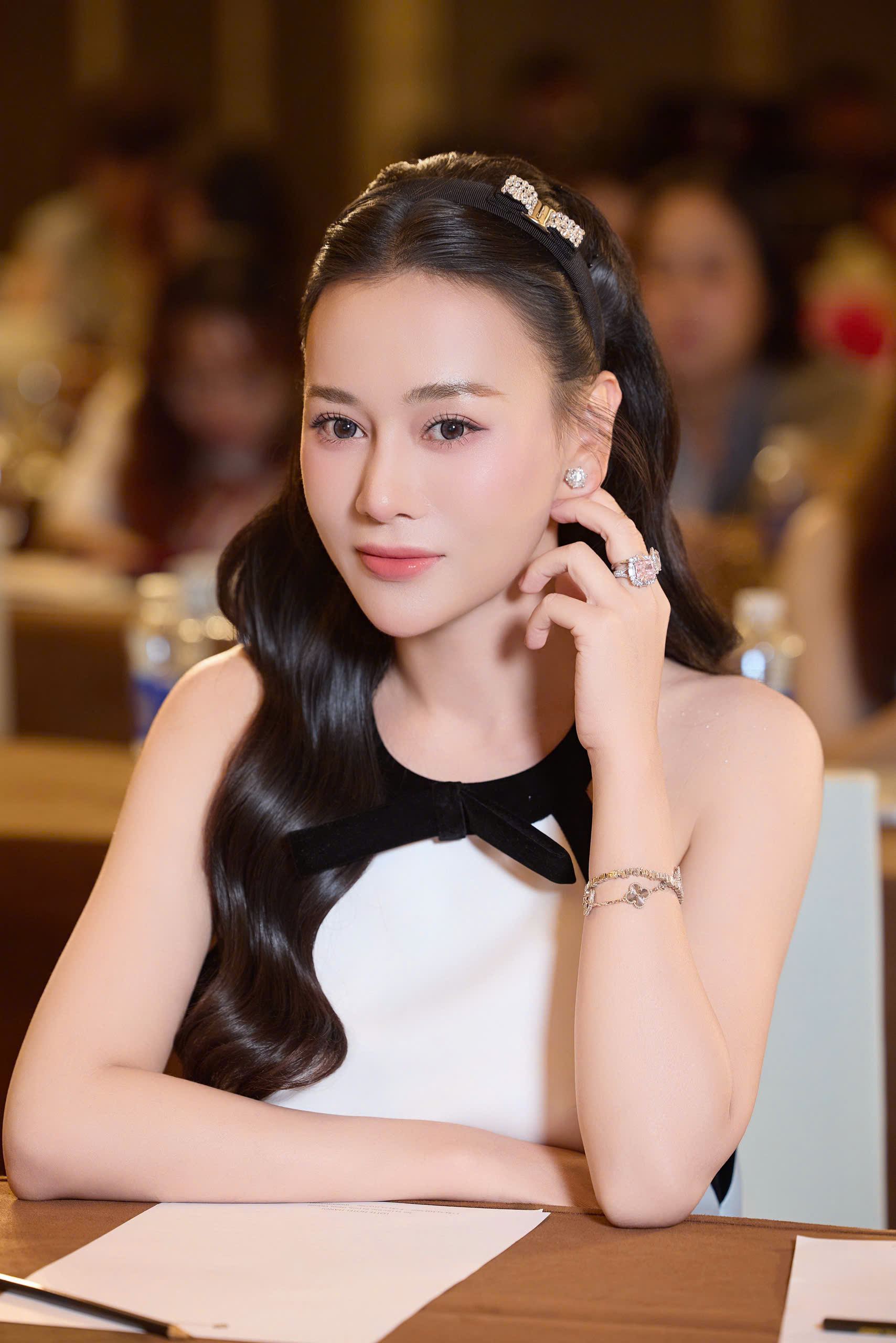 Phương Oanh ngày càng trẻ đẹp- Ảnh 4.